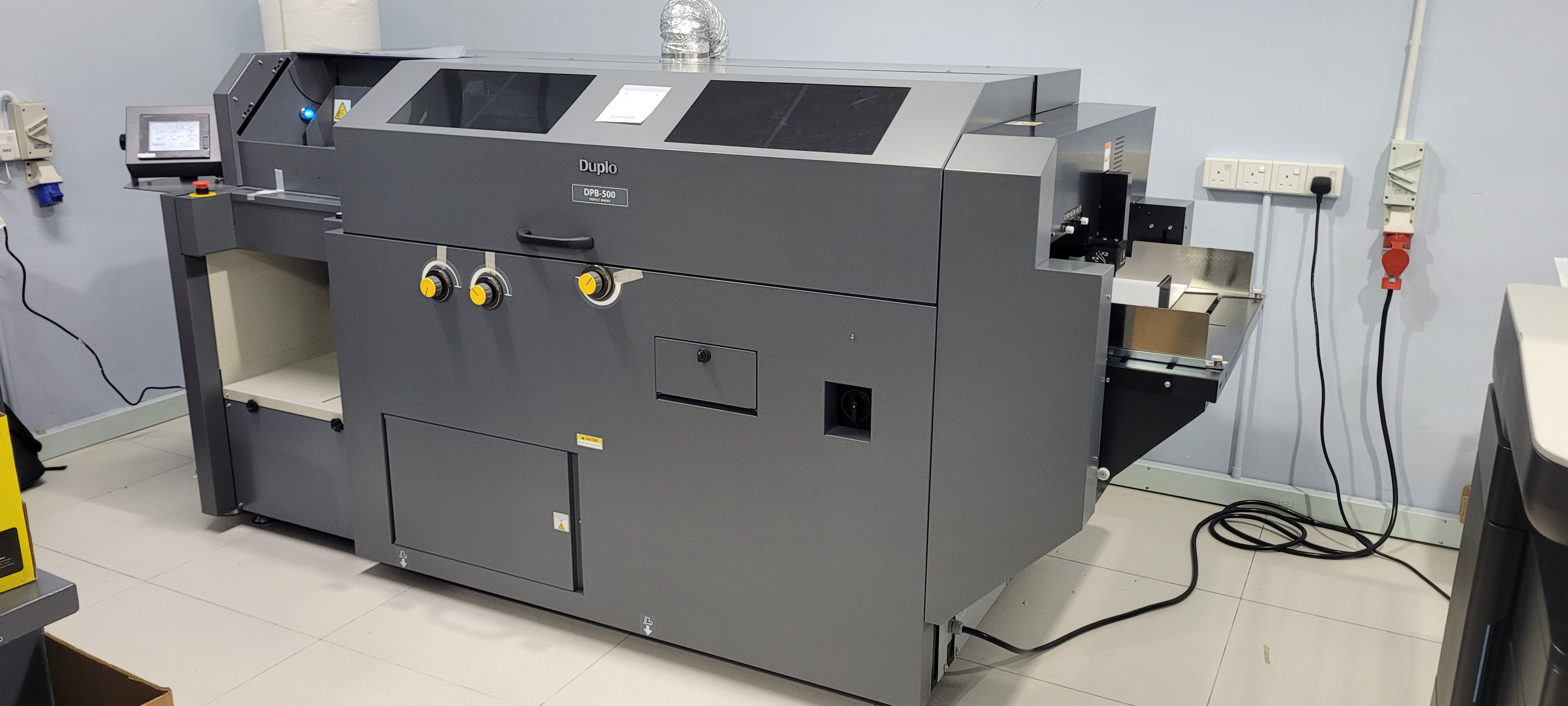 The completed placed machine and ready to operate for the best.